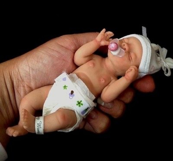 Tiny Baby Sculptures