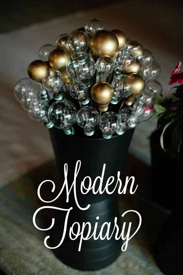 19 Brilliant Ways to Repurpose Old Light Bulbs 17