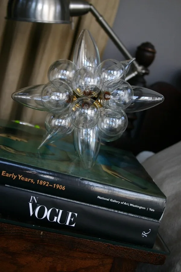 19 Brilliant Ways to Repurpose Old Light Bulbs 19