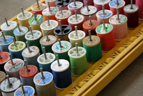 20 Things to make from Old Picture Frames 13
