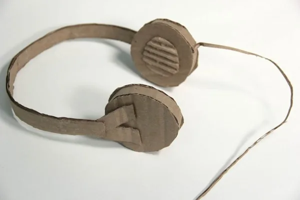30 Amazing Cardboard Sculptures 25