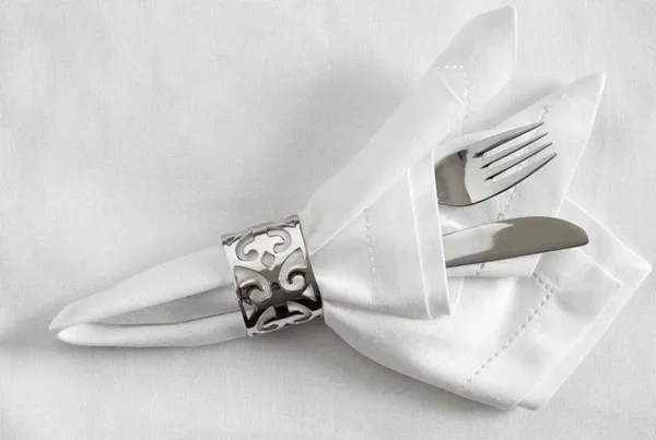 30 Creative Napkin Folding Ideas 11