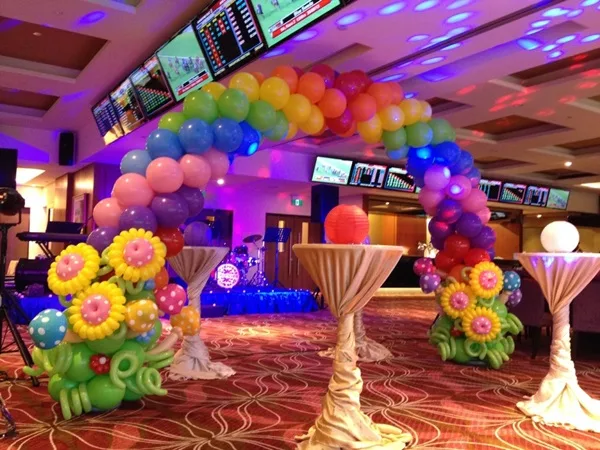 40 Creative Balloon Decoration Ideas 10