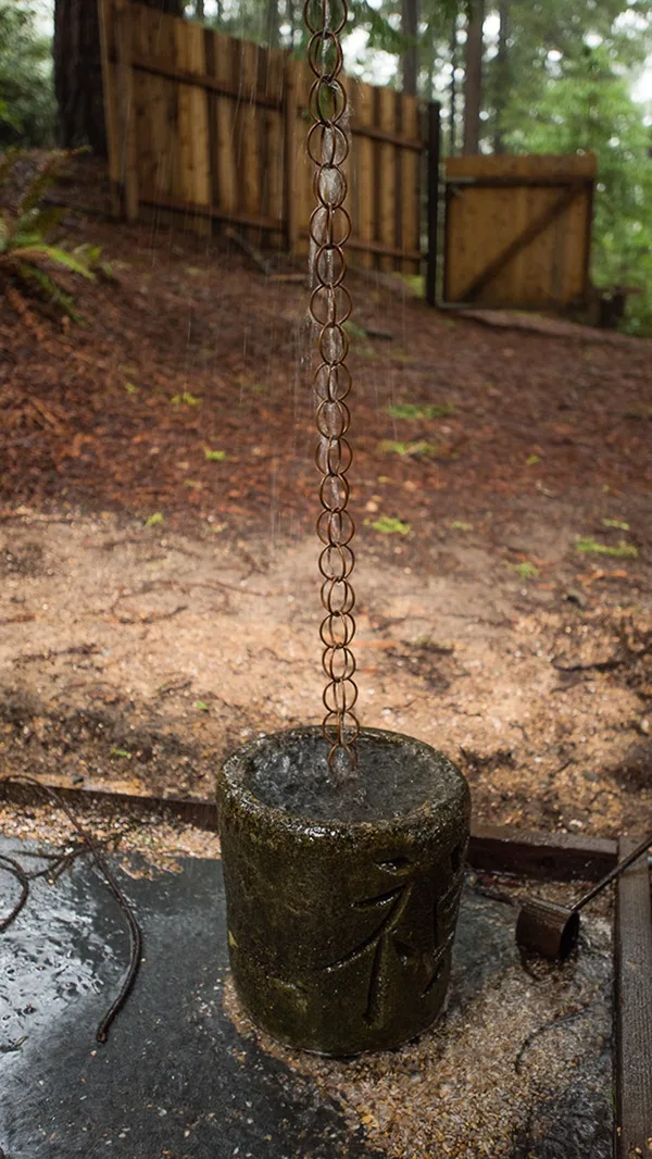 30 Decorative Rain Chain Ideas for Outdoors 26