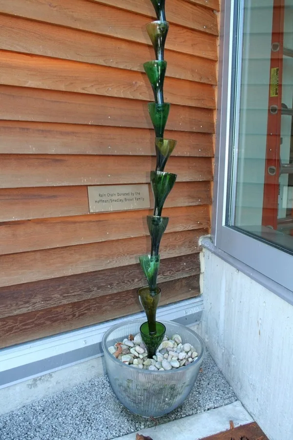 30 Decorative Rain Chain Ideas for Outdoors 3
