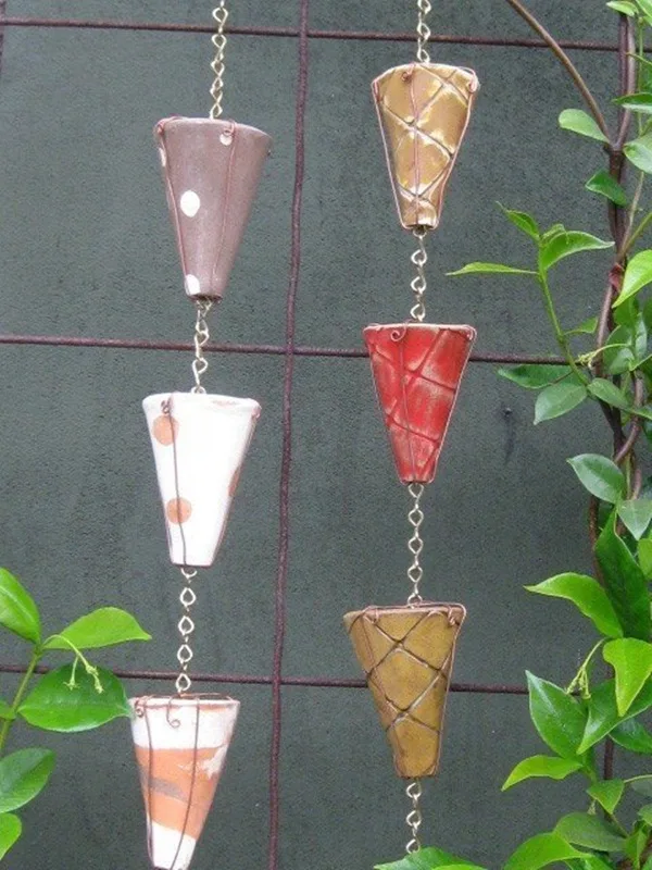 30 Decorative Rain Chain Ideas for Outdoors 7