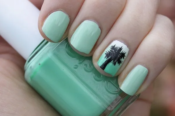 30 Uniquely Beautiful Tree Nail Art Ideas 13