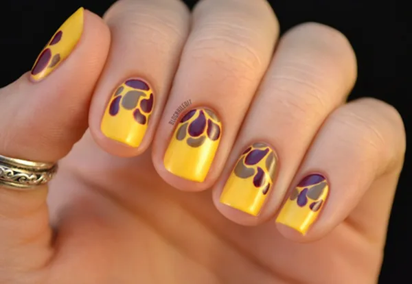 40 Easy and Attractive Fall Nail Art Ideas 24