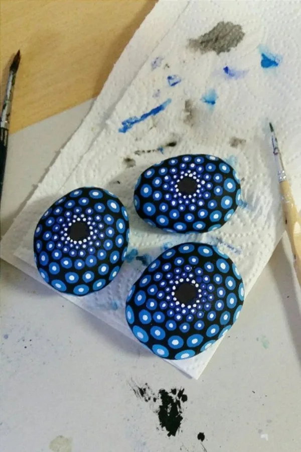 DIY-Mandala-Stone-Patterns