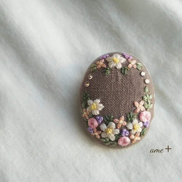 Amazing-Hand-Embroidery-Designs-Ideas