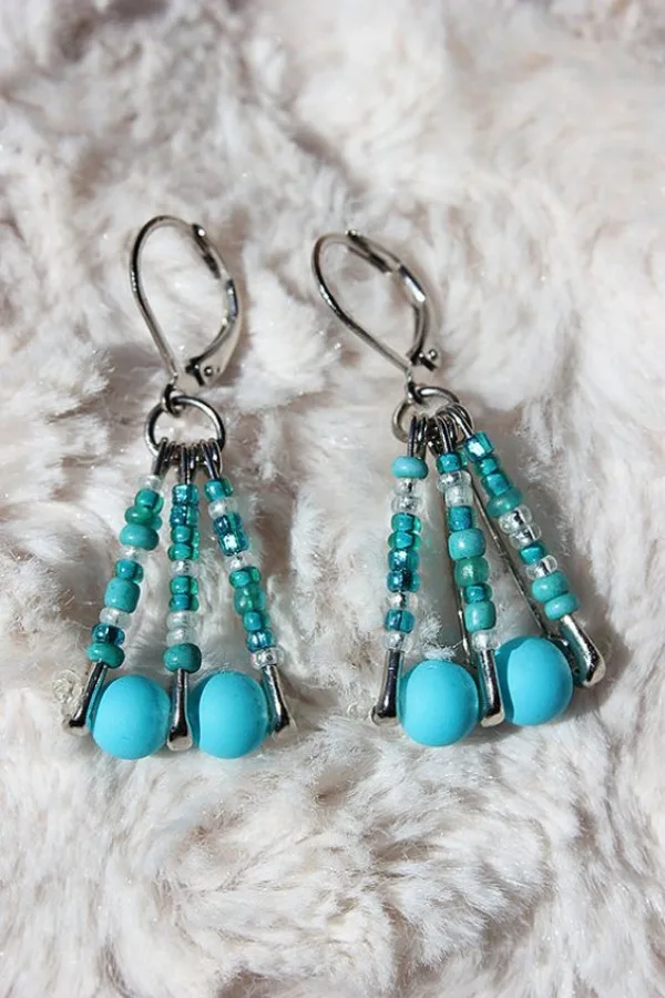 Make Your Own DIY Safety Pin Jewelry Ideas