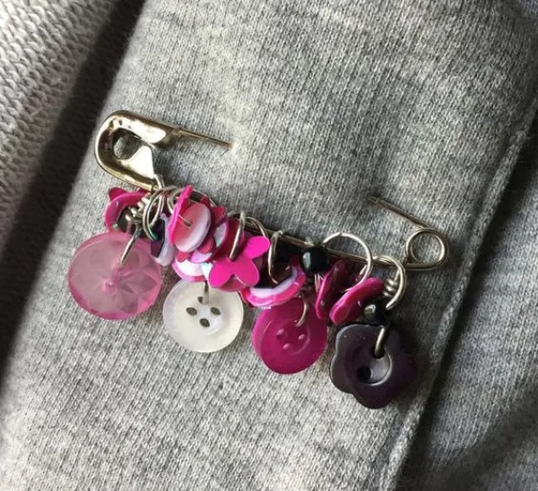 Make Your Own DIY Safety Pin Jewelry Ideas