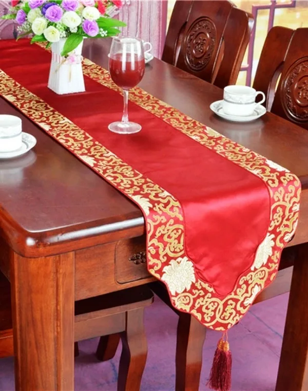 Amazing Table Runner Ideas for Modern Homes