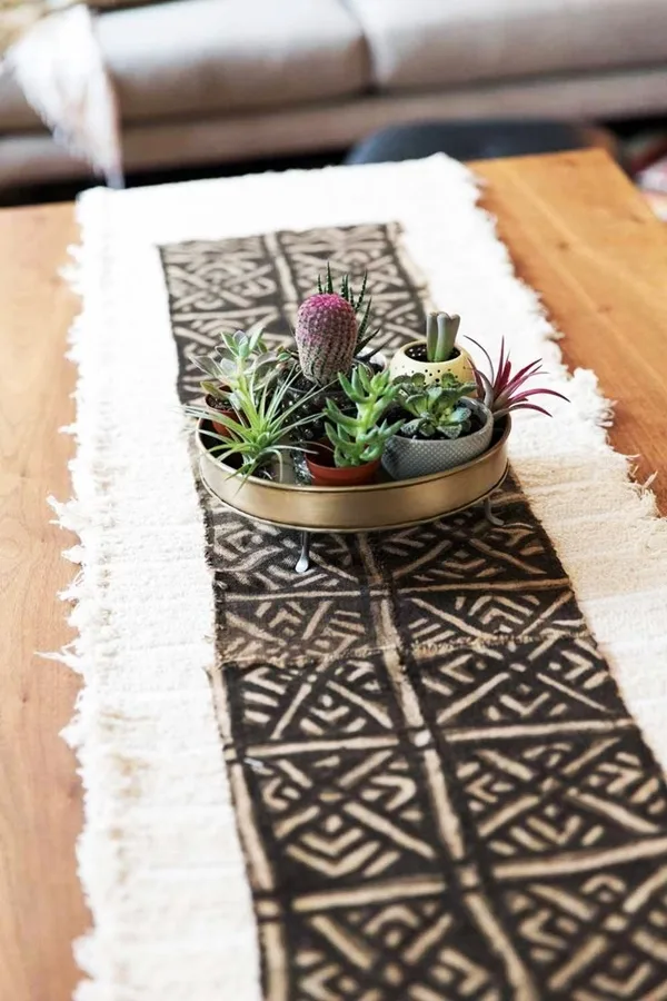 Amazing Table Runner Ideas for Modern Homes