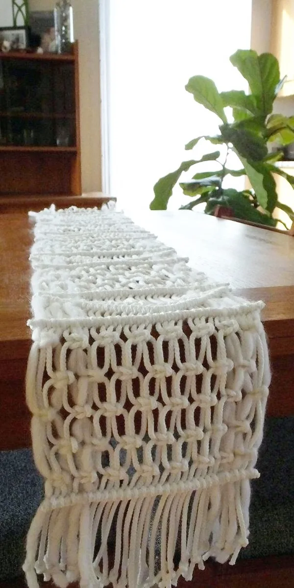 Amazing Table Runner Ideas for Modern Homes