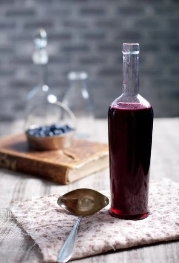 Ways to Décor Home With Wine Bottles