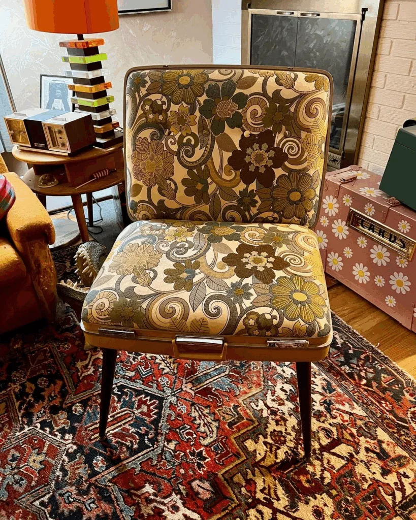 Simple Chair